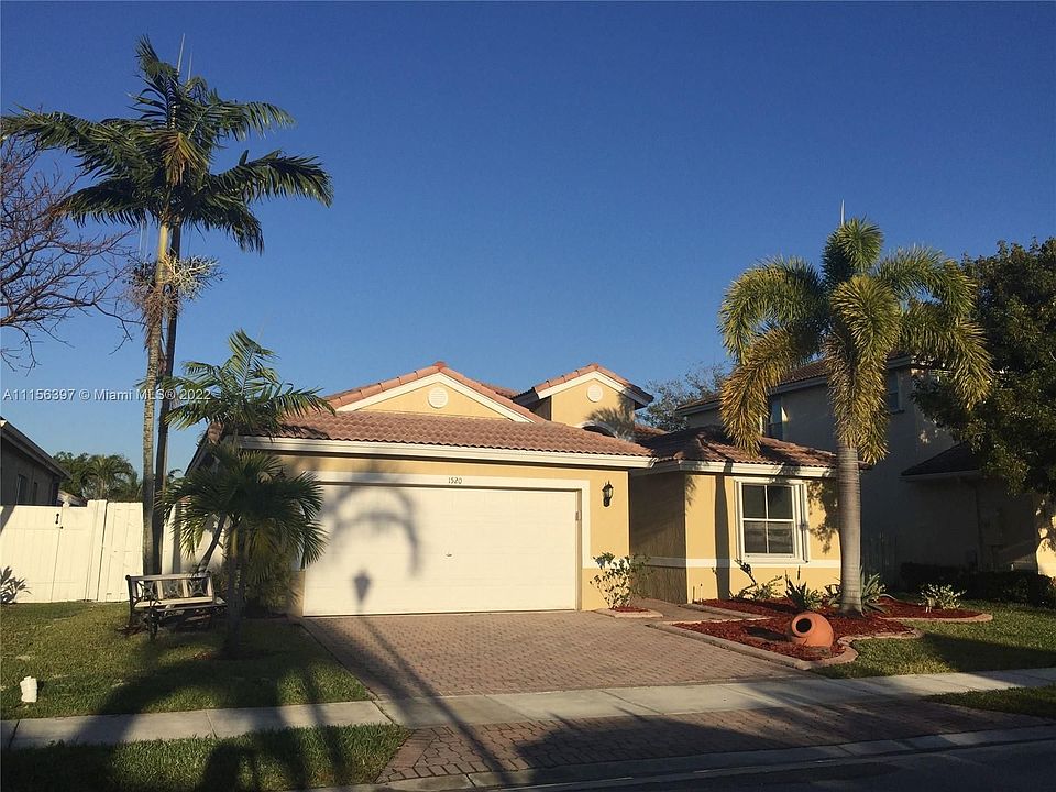 1st image of 1520 SW 186th Ln #1520