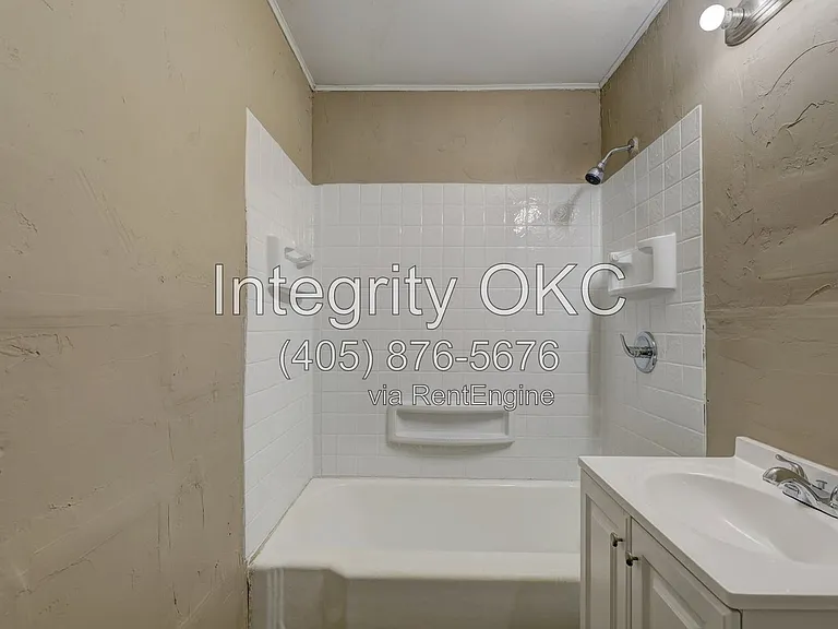 1713 N Page Ave — Photo 29