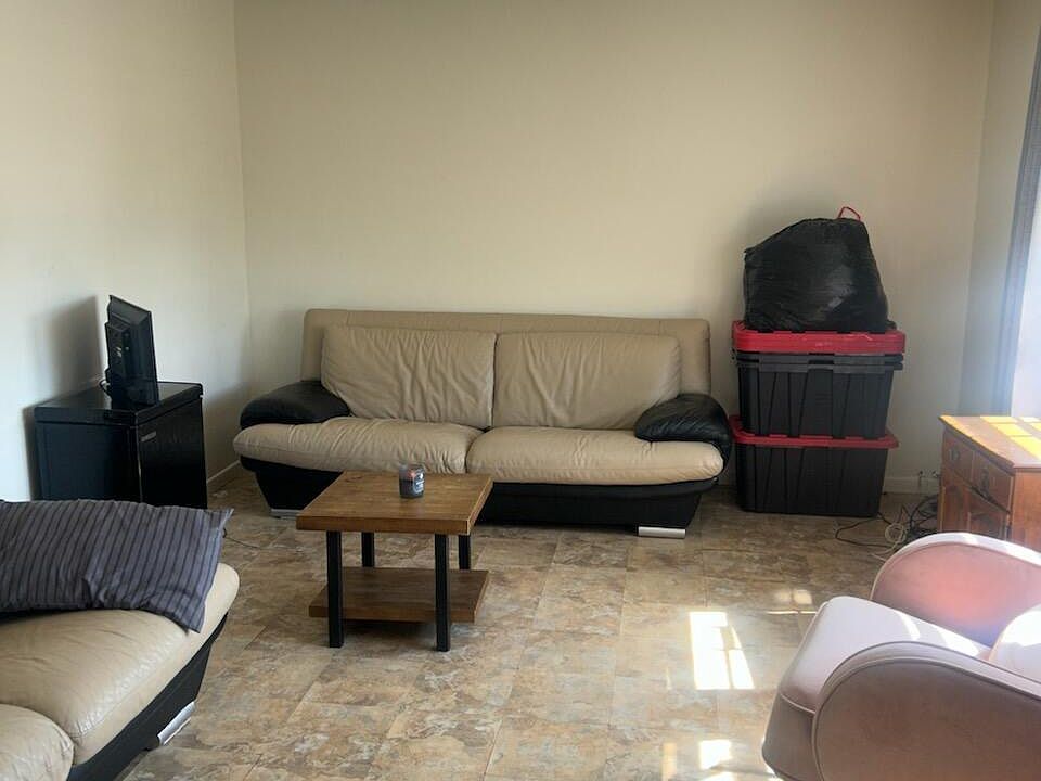 2nd image of 3825 Hylan Blvd
