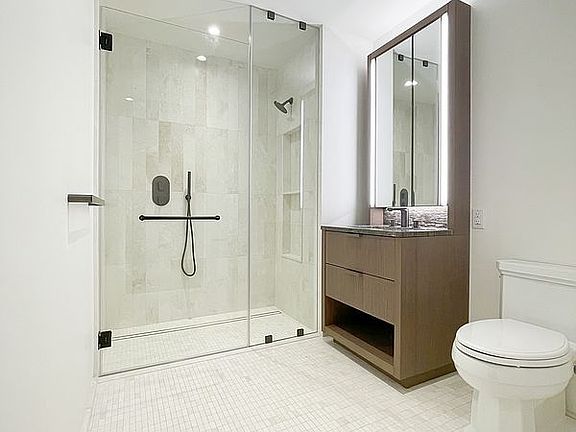 5th image of 543 W 122nd St #6F