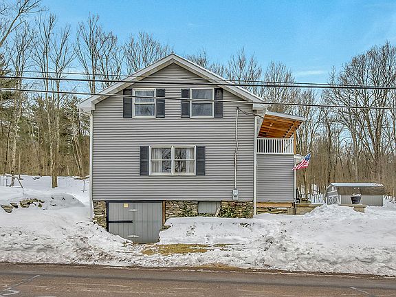 2nd image of 406 Reyburn Rd