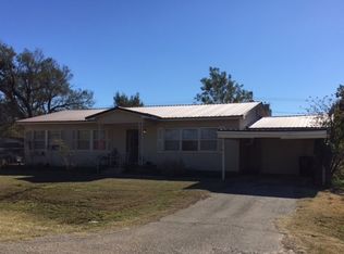 339 Washita Ave, Mountain View, OK 73062