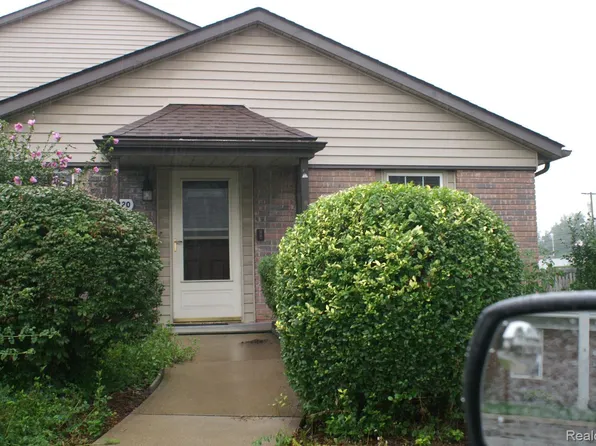 38220 Carolon Blvd, Westland, MI 48185