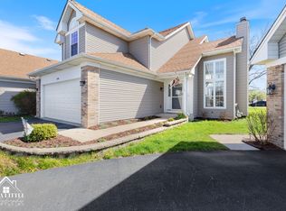 508 Creekside Ct, Oswego, IL 60543