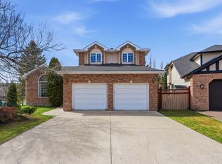 6 E Christie Briar Ln SW, Calgary, AB T3H2H5