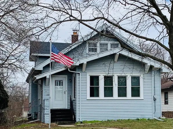 410 Prospect Ave, Waukesha, WI 53188