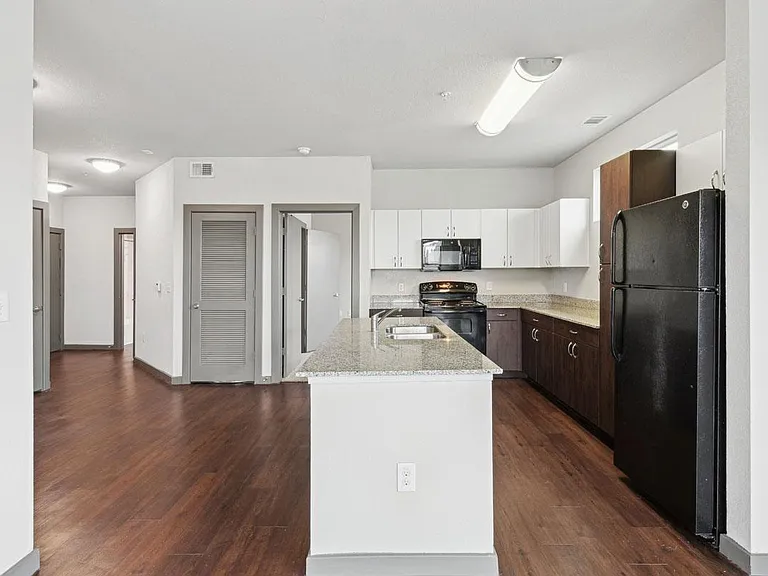 Lofts on Main — Photo 26