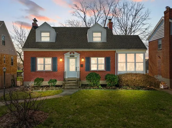 4413 Raceview Ave, Cincinnati, OH 45211