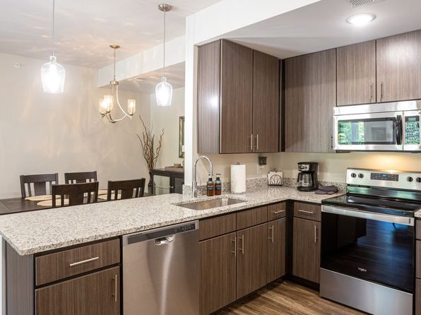 1101 Nicholas St #815-A