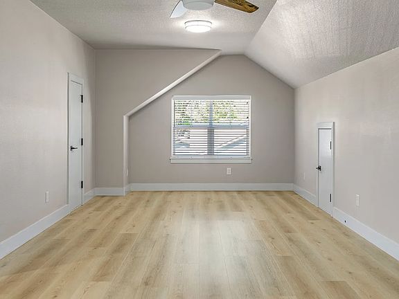 3rd image of 3498 SW Mayfield Ter