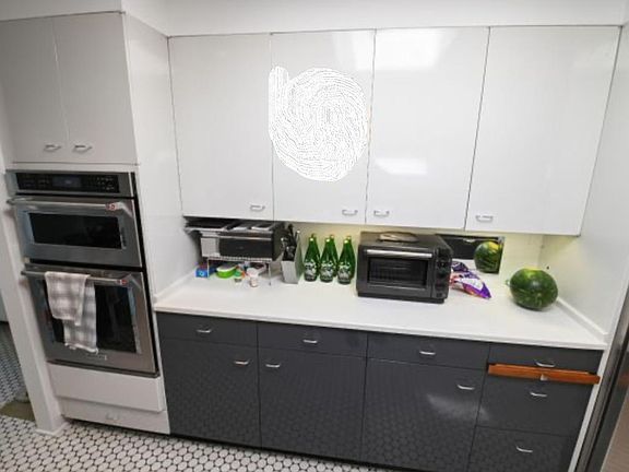 2nd image of 171 Pine St Floor 2