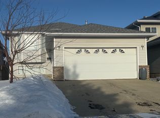 1079 Jones Cres NW, Edmonton, AB T6L 6Y1