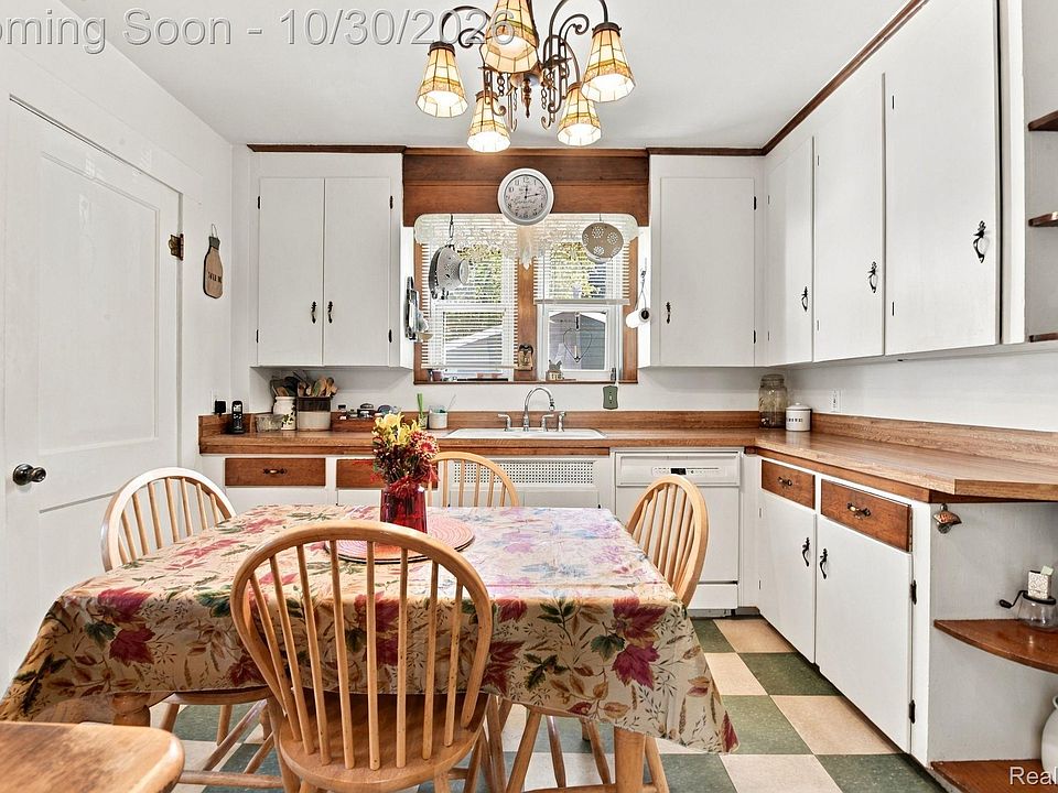 411 Hawthorn Ave, photo 7