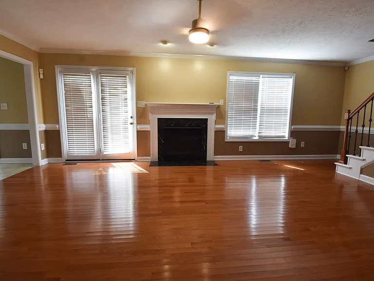 193 Wind Brook Ct — Photo 11