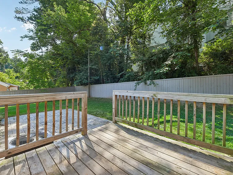4000 Hiddenbrook Dr — Photo 26