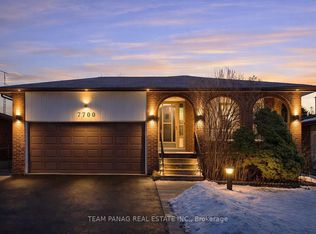 7700 Netherwood Rd, Mississauga, ON L4T2P1