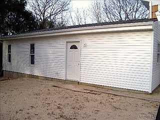 2nd image of 1 Grassy Pond Dr