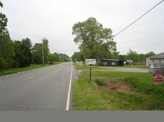 2nd image of 4137 Fallston Rd