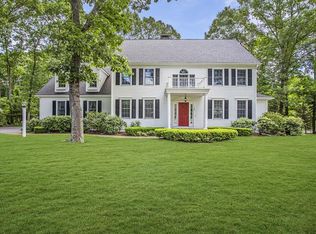 15 Aspen Dr, Bridgewater, MA 02324