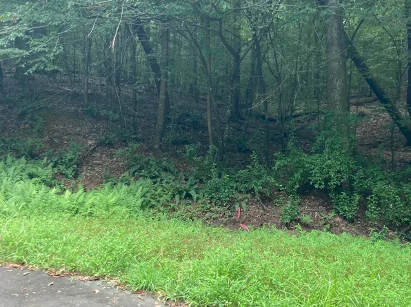 201 Lake Ct #22, Chapel Hill, NC 27516