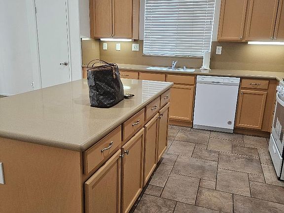 3rd image of 13755 Colorado Ln