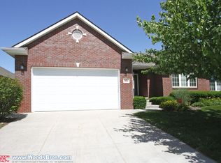 3921 S 79th St, Lincoln, NE 68506