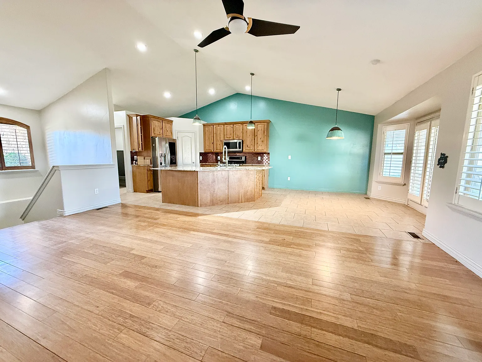 5 bed, 2746 sqft, $3,300 — Photo 3