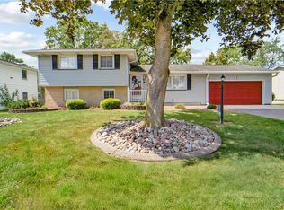 15 Currier Ln, Rochester, NY 14624