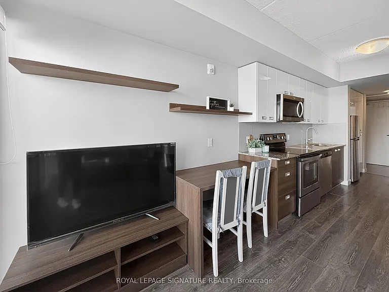 308 Lester St #431 — Photo 22