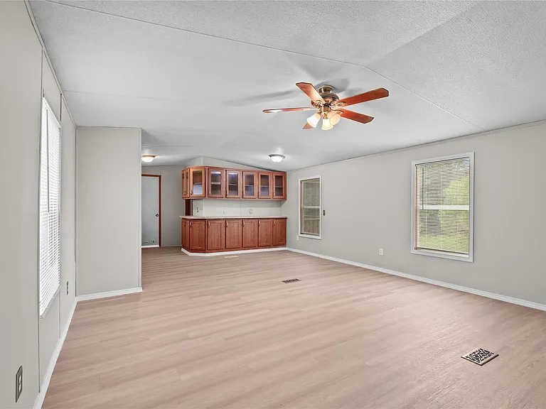 22091 Bowden Dr — Photo 9