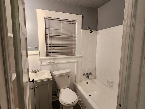 5th image of 1048 Ada Ave #1050