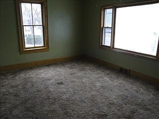 3rd image of 622 W Cook St