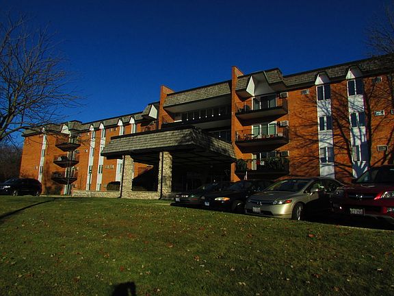 2nd image of 4221 Saratoga Ave APT 409A