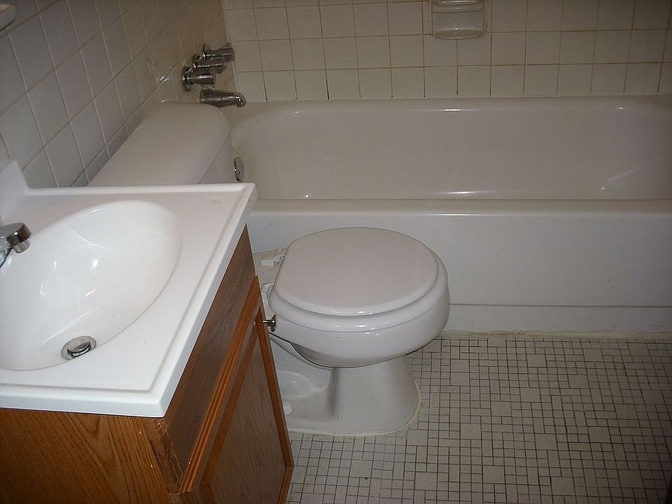 1st image of 4220 Arrowood Ave