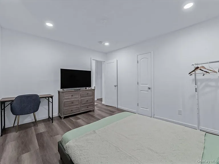 21 James Ll Burrell Ave — Photo 6