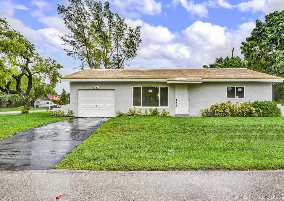 1st image of 4141 NW 79th Ave