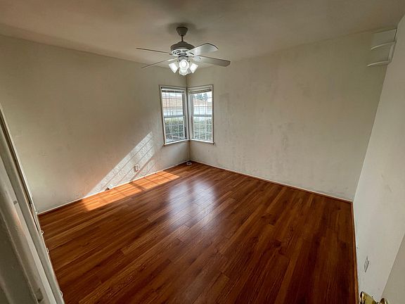 5th image of 7226 1/2 Lemp Ave