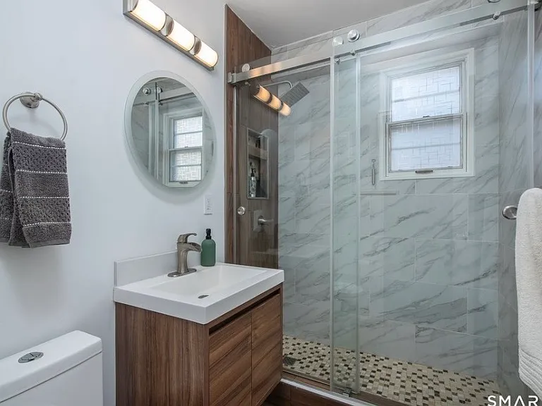 30 Glenbrook Rd #2E — Photo 11