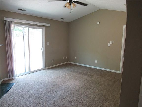 3rd image of 3115 River Shore Pl