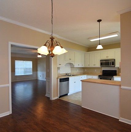 4th image of 2809 Brickrun Way