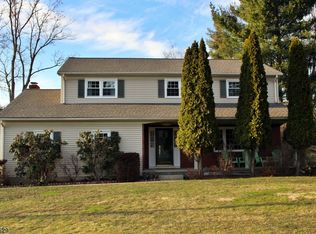15 Hillcrest Ln, High Bridge, NJ 08829