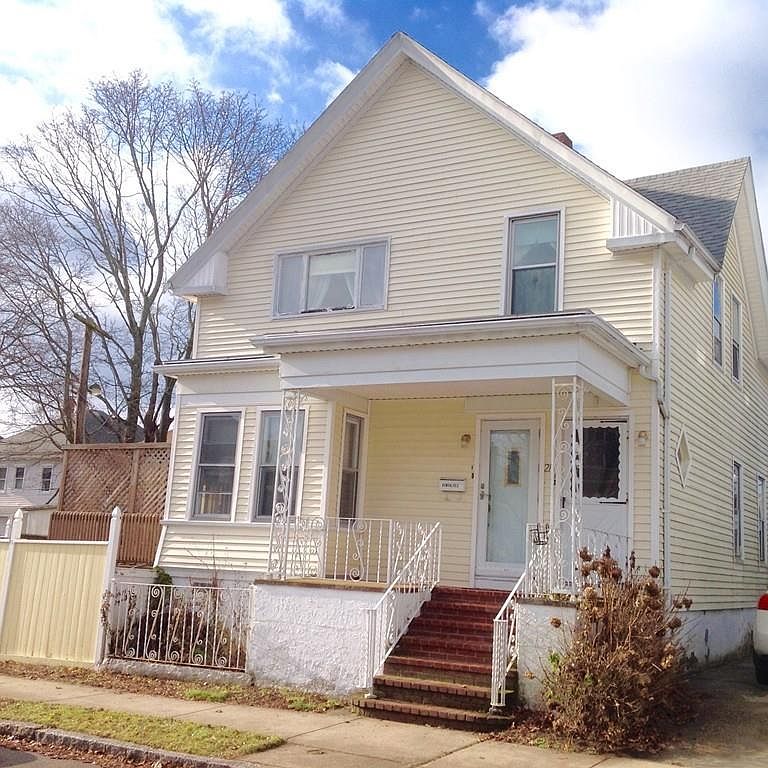 213 Brownell St, New Bedford, MA 02740 Zillow