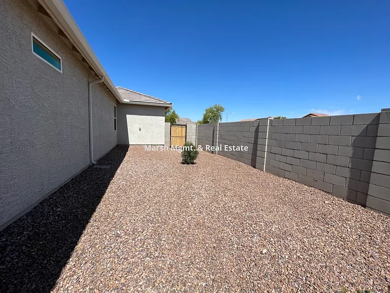 2119 S 46th St — Photo 23