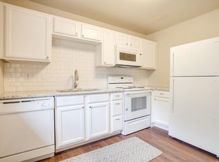 104 W Reno Rd, Azle, TX 76020