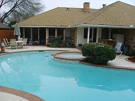2nd image of 302 Marriott Dr