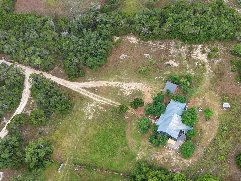 4912 Ranch Road 165 — Photo 19