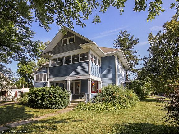 2nd image of 300 W Boston Ave