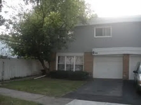 9232 Aspen Ln, Des Plaines, IL 60016
