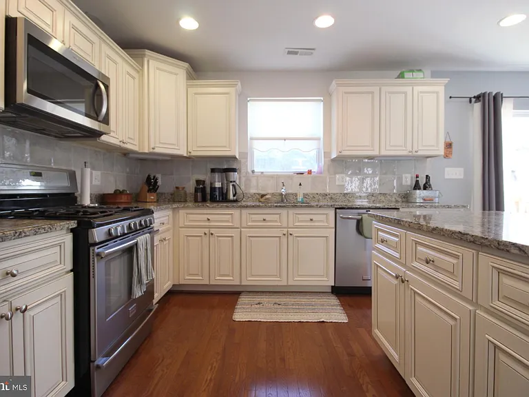 3114 16th St NE — Photo 16