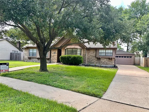 15734 Lakedale Dr, Houston, TX 77095